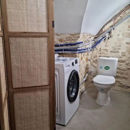 Maison De Village